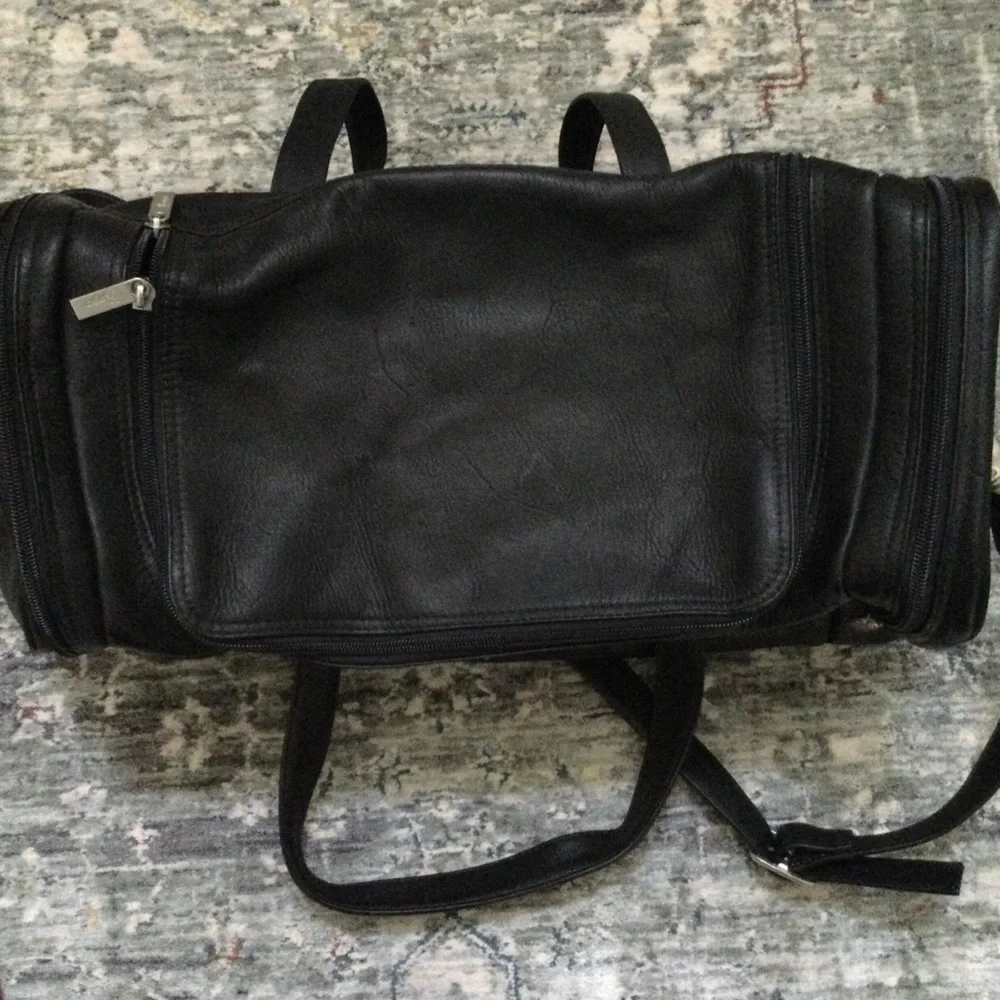 Royce New York Leather Duffle Bag